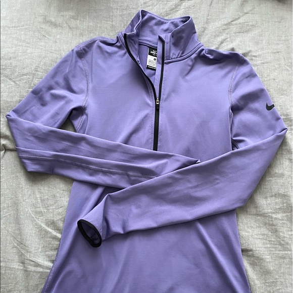 Nike Tops - Women’s dry-fit Nike shirt